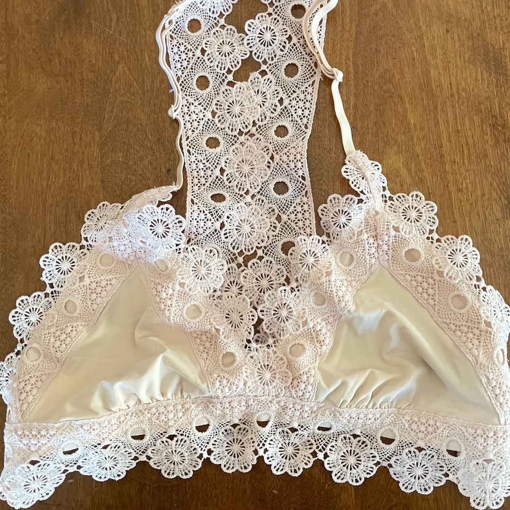 Aerie Beautiful Nude Lace Bralette. Size S